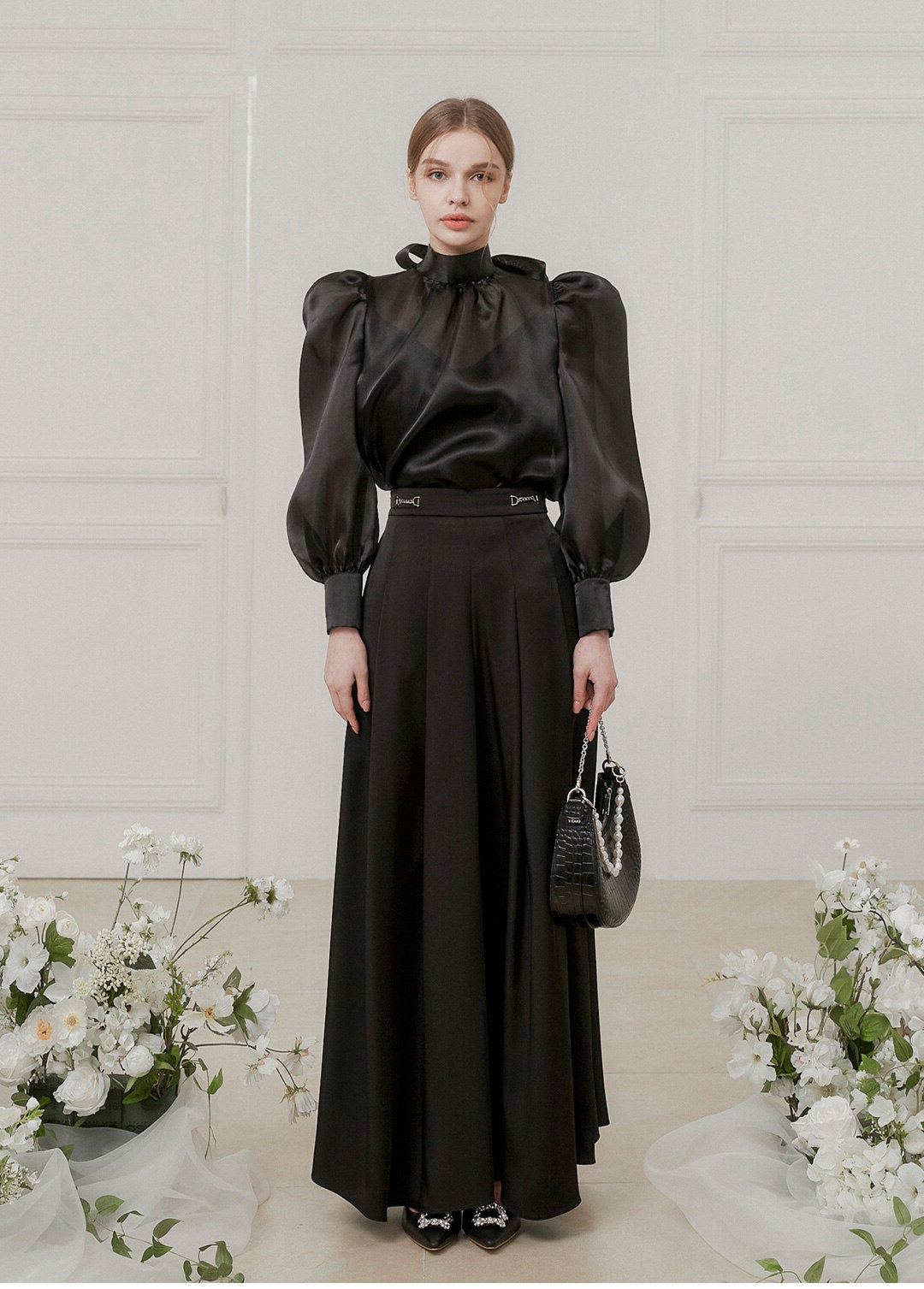 Black turtleneck puff sleeve satin shirt - Image 4